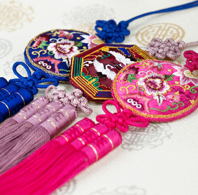 Minaz Silk scarfs Korean traditional pattern